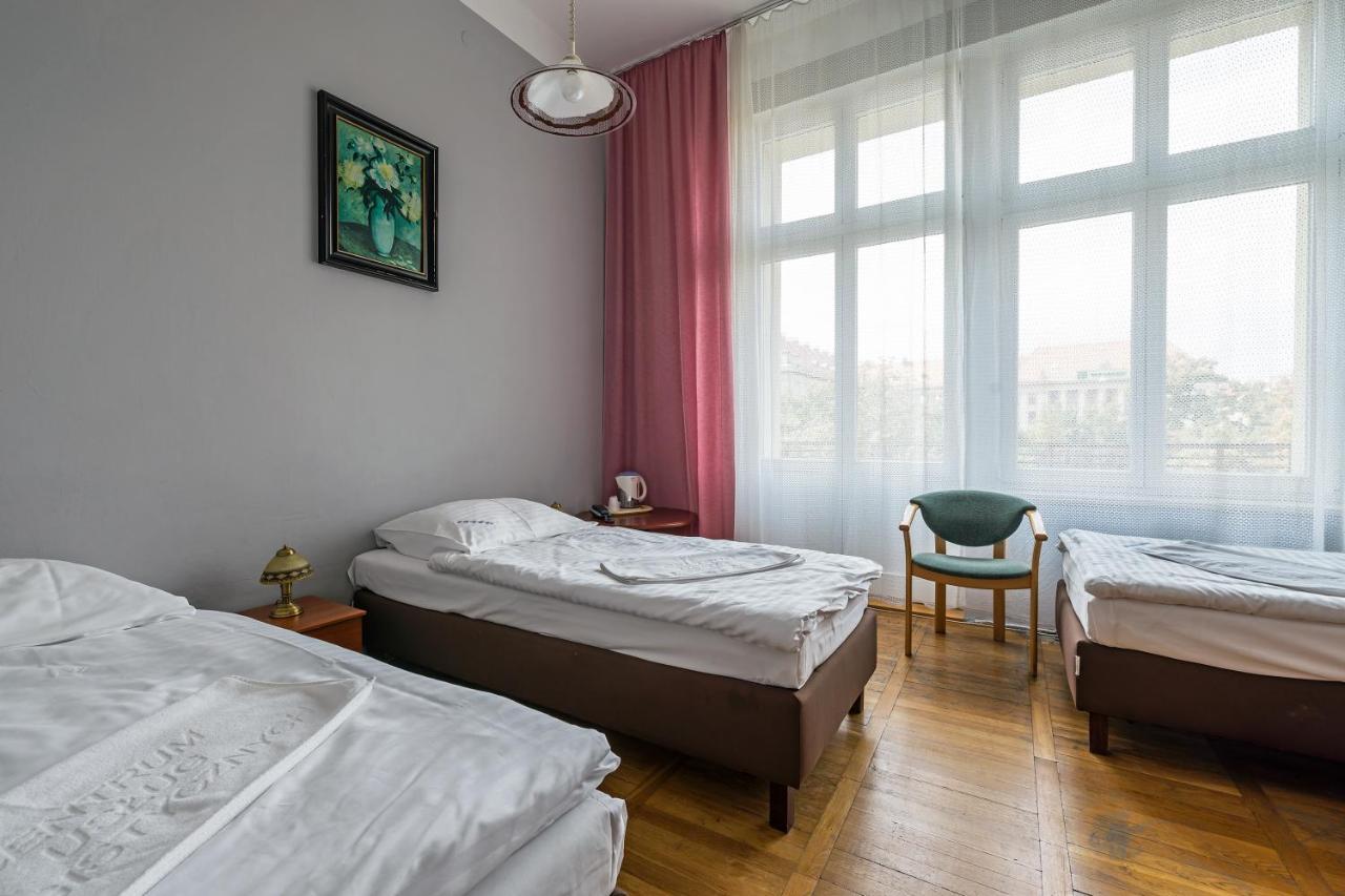 Savoy Wroclaw Hostel Exterior photo